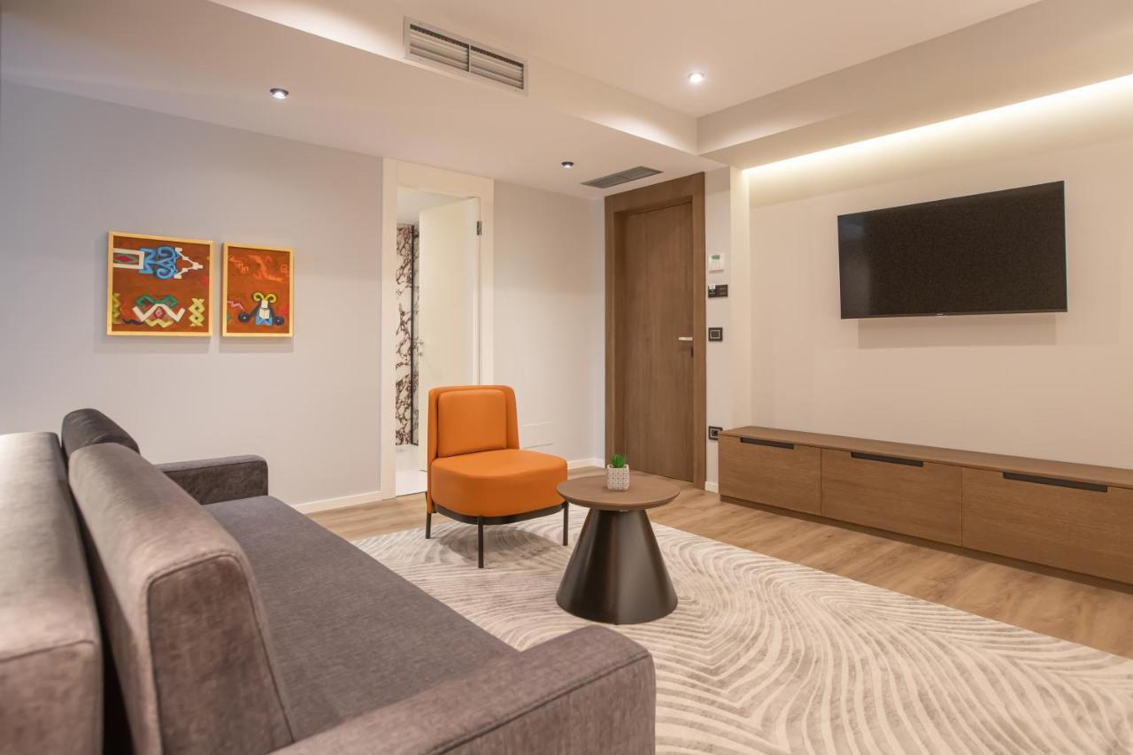 Elisa Tirana, Affiliated By Melia 4*